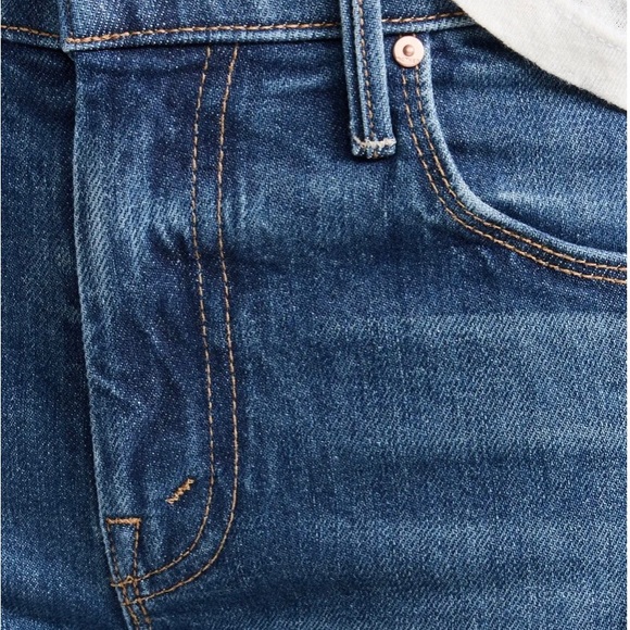 Mother “the weekender” Jeans - Picture 5 of 10